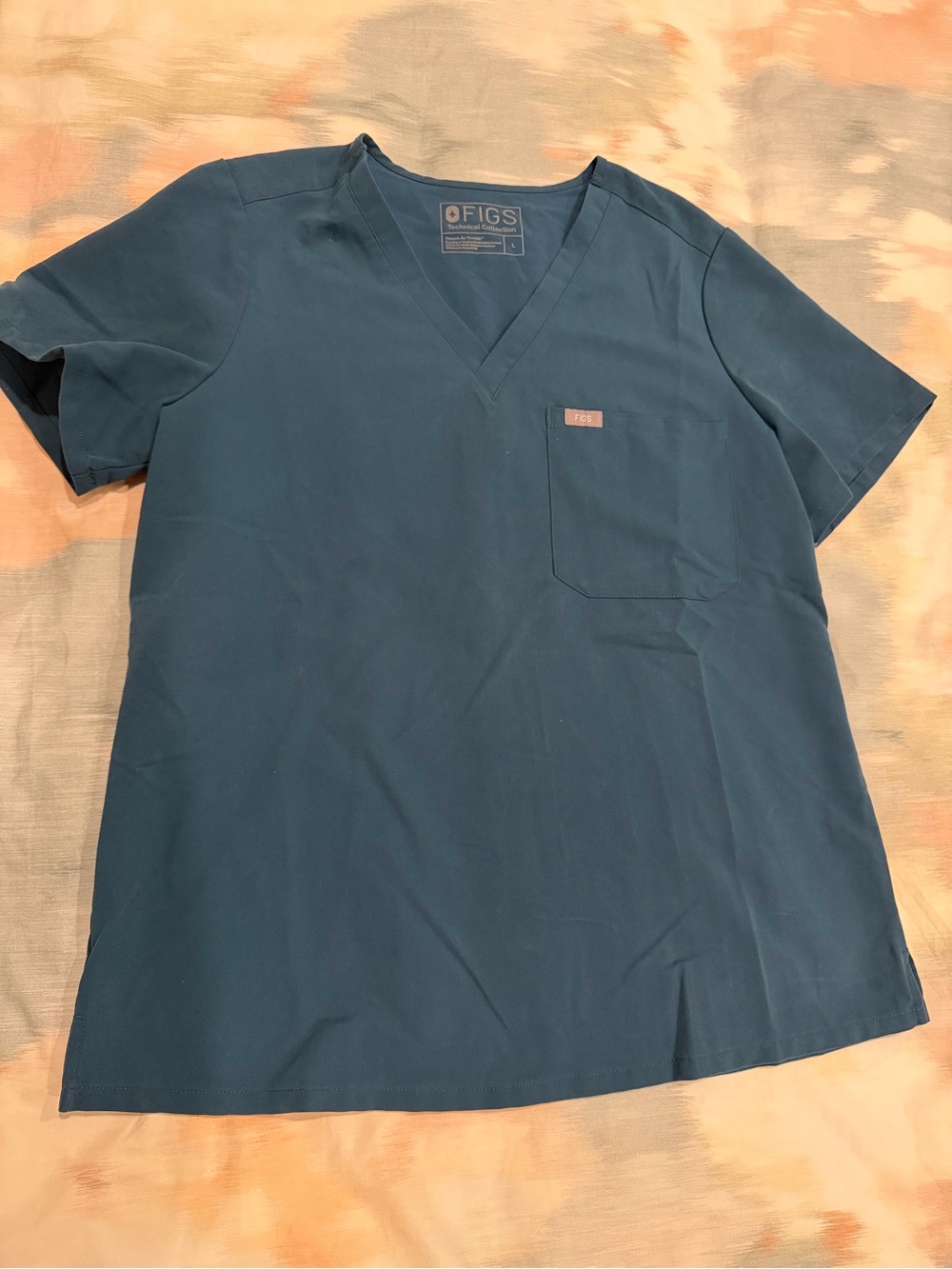 FIGS Women’s Scrub Top